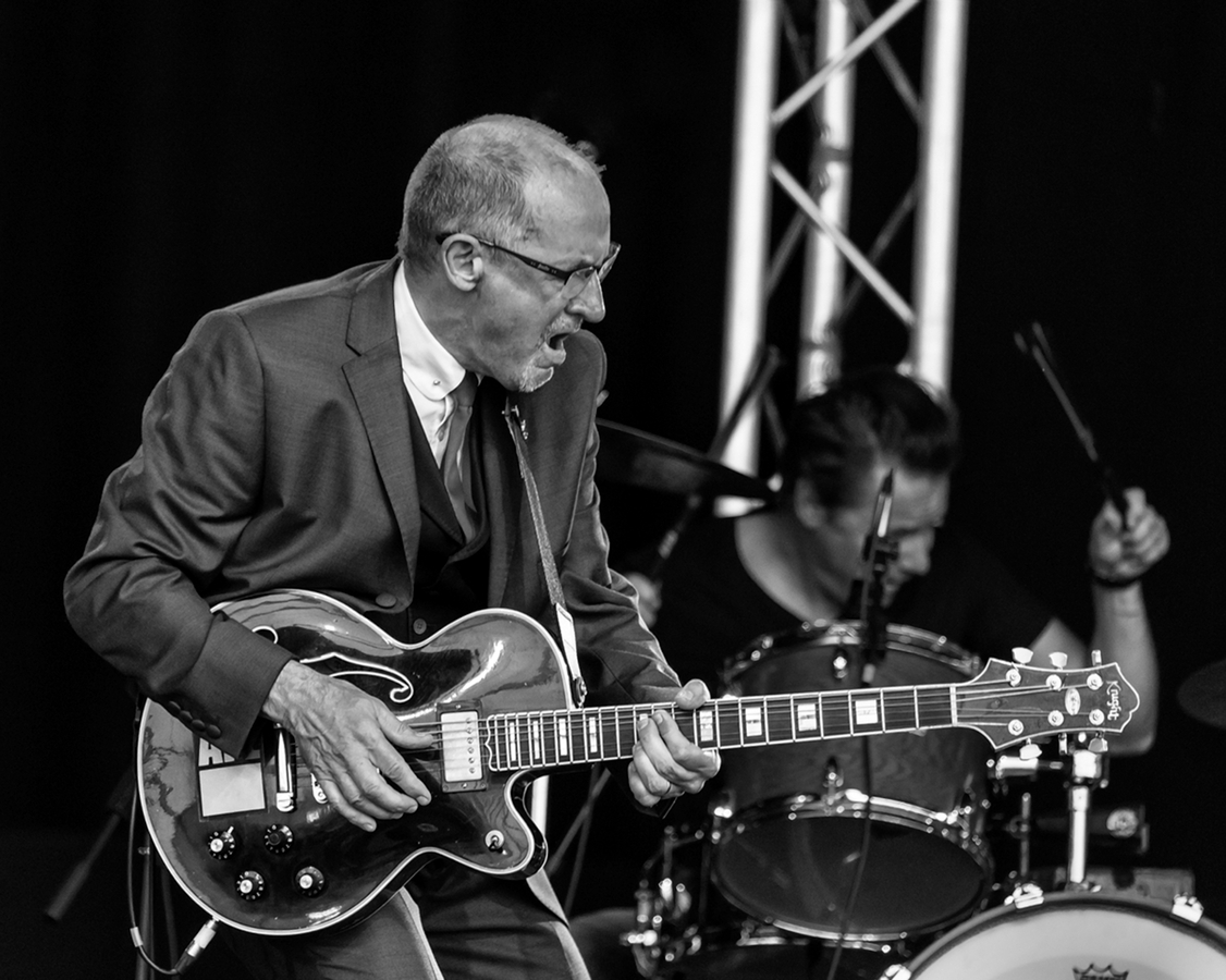 Andy Fairweather-Low
